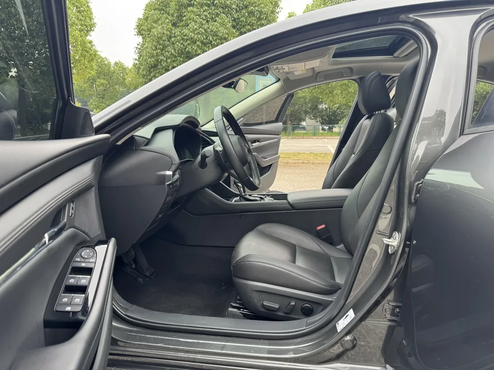 Mazda Axela Mazda3 Angkesela 2022 2.0L Automatic Quality Edition 2022 — миниатюра 3