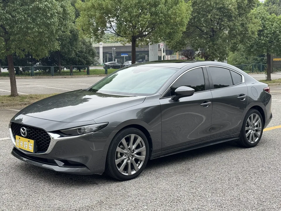 Mazda Axela Mazda3 Angkesela 2022 2.0L Automatic Quality Edition 2022 — фото 1, купить с доставкой в Москву