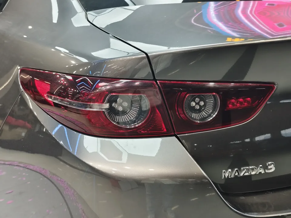 Mazda Axela Mazda3 Angkesela 2022 2.0L Automatic Elegant Edition 2023 — thumbnail 3