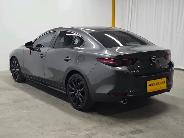 Mazda Axela Mazda3 Angkesela 2023 2.0L Automatic Premium Edition 2024 — thumbnail 2