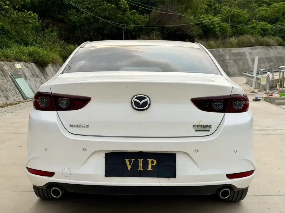 Mazda Axela Mazda3 Angkesela 2023 2.0L Automatic Quality Edition 2024 — thumbnail 2