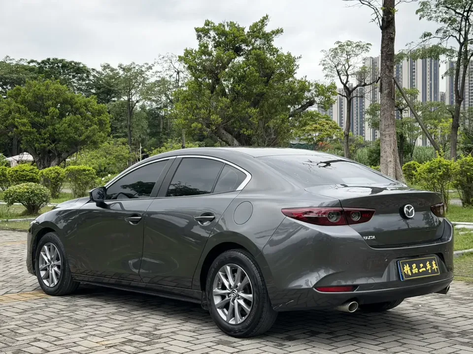 Mazda Axela Mazda3 Angkesela 2022 2.0L Automatic Quality Edition 2023 — thumbnail 2