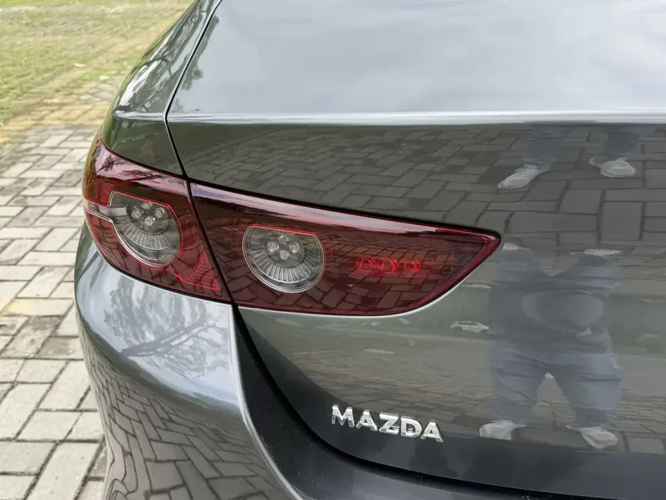 Mazda Axela Mazda3 Angkesela 2022 2.0L Automatic Quality Edition 2023 — thumbnail 3