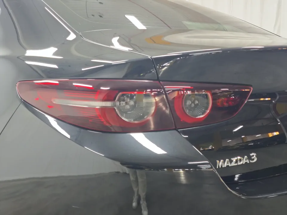 Mazda Axela Mazda3 Angkesela 2023 2.0L Automatic Quality Edition 2023 — thumbnail 4
