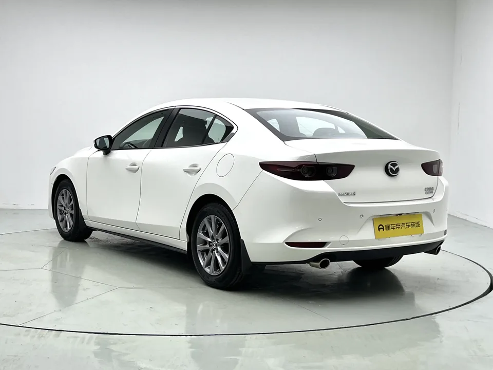 Mazda Axela Mazda3 Angkesela 2023 2.0L Automatic Quality Edition 2024 — thumbnail 2