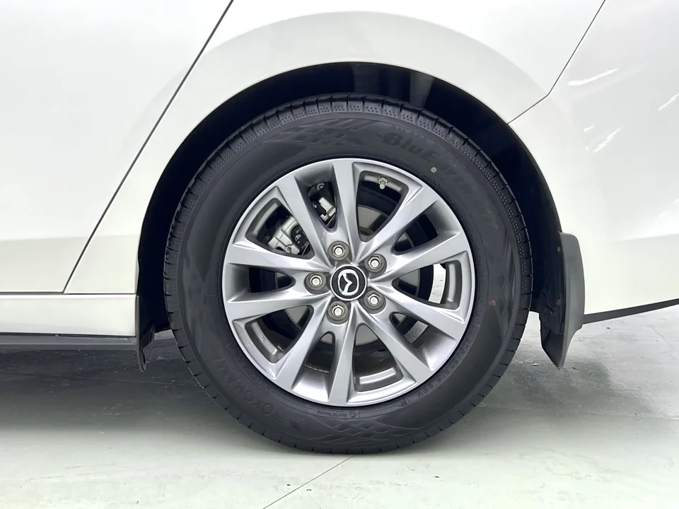 Mazda Axela Mazda3 Angkesela 2023 2.0L Automatic Quality Edition 2024 — thumbnail 3