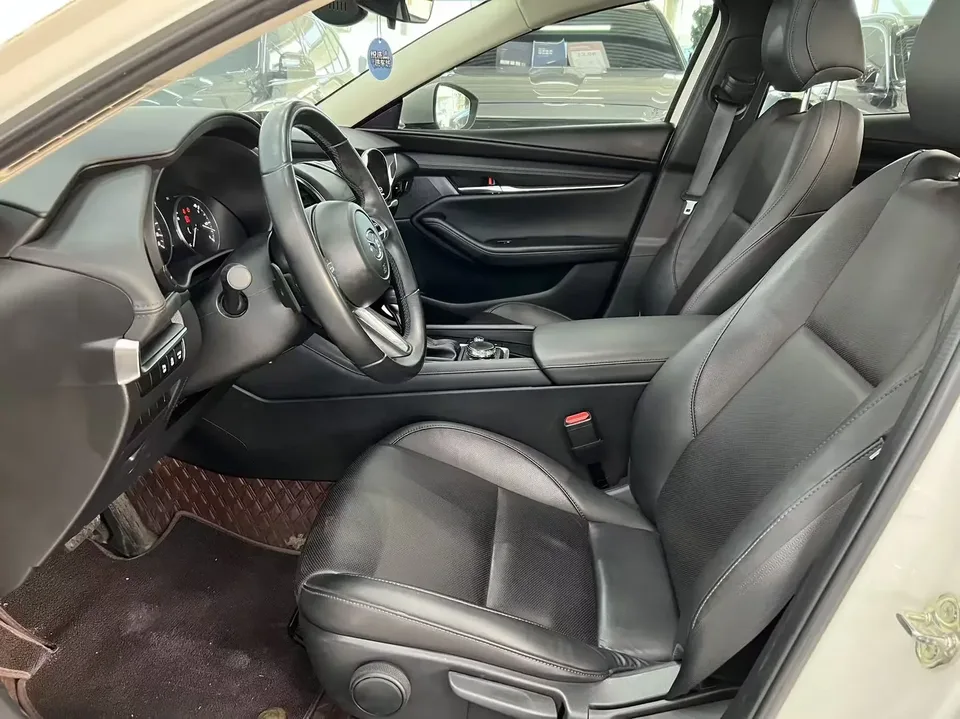 Mazda Axela Mazda3 Angkesela 2023 2.0L Automatic Elegant Edition 2024 — миниатюра 5