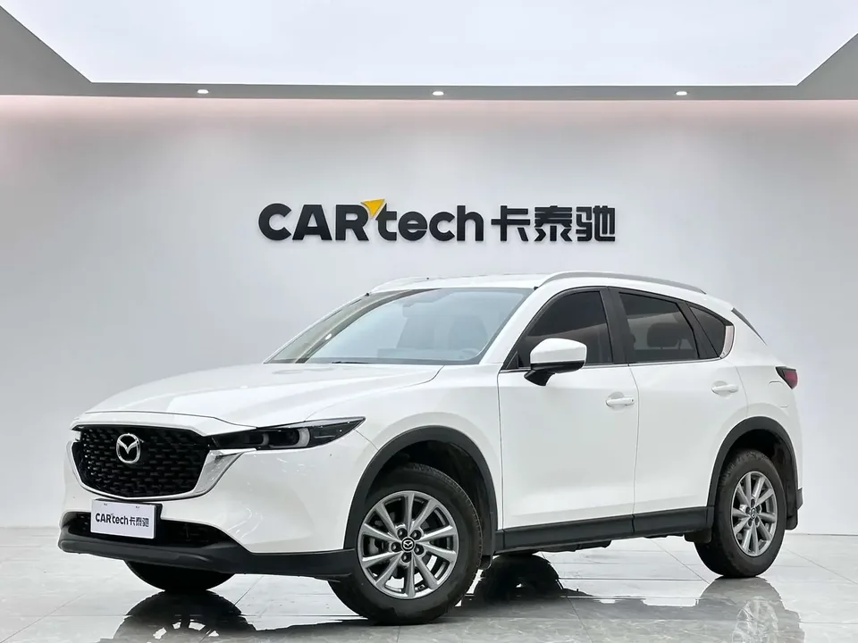 Mazda CX-5 Mazda CX-5 2024 2.0L Automatic 2WD Comfort 2024 — photo 1, buy with delivery to Moscow