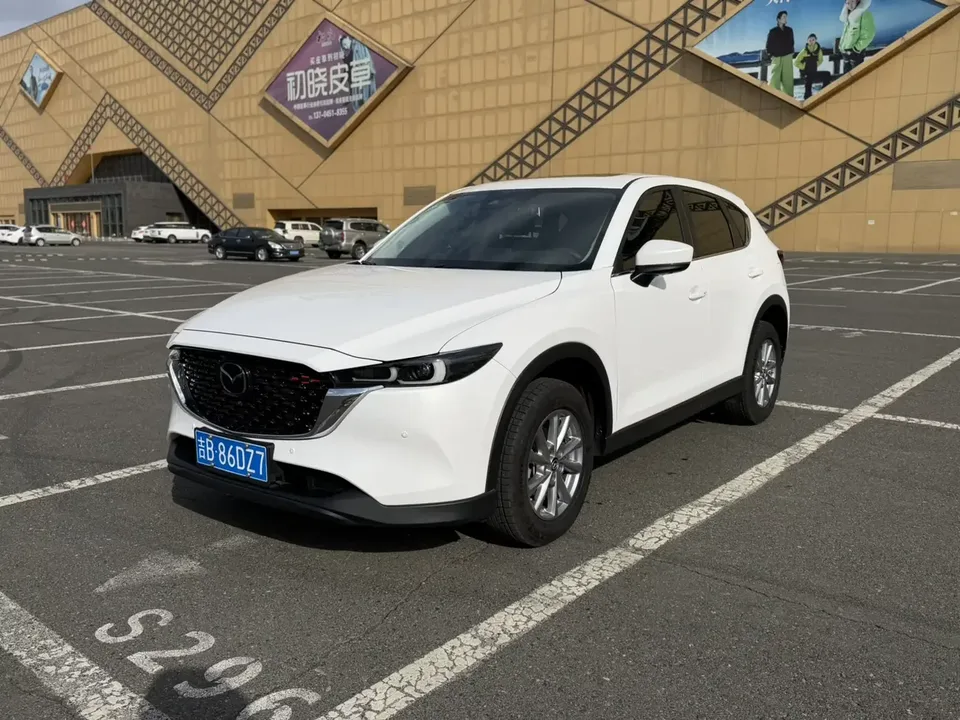 Mazda CX-5 Mazda CX-5 2022 2.0L Automatic 2WD Smart Model 2023 — photo 1, buy with delivery to Moscow