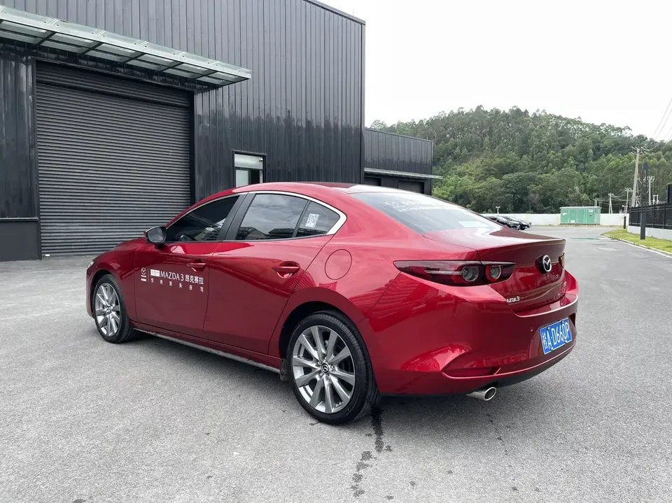 Mazda Axela Mazda3 Angkesela 2025 2.0L Automatic Premium Edition 2025 — миниатюра 2