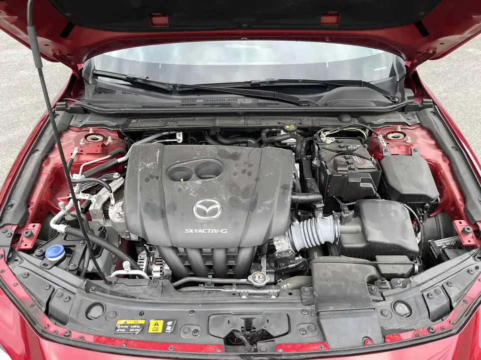 Mazda Axela Mazda3 Angkesela 2025 2.0L Automatic Premium Edition 2025 — миниатюра 3
