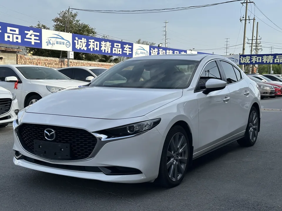 Mazda Axela Mazda3 Angkesela 2021 2.0L Automatic Premium Edition 2022 — photo 1, buy with delivery to Moscow