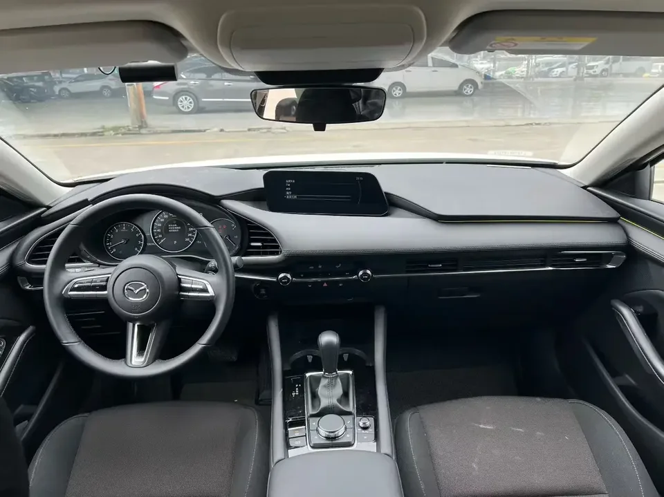 Mazda Axela Mazda3 Angkesela 2023 2.0L Automatic Quality Edition 2024 — thumbnail 2