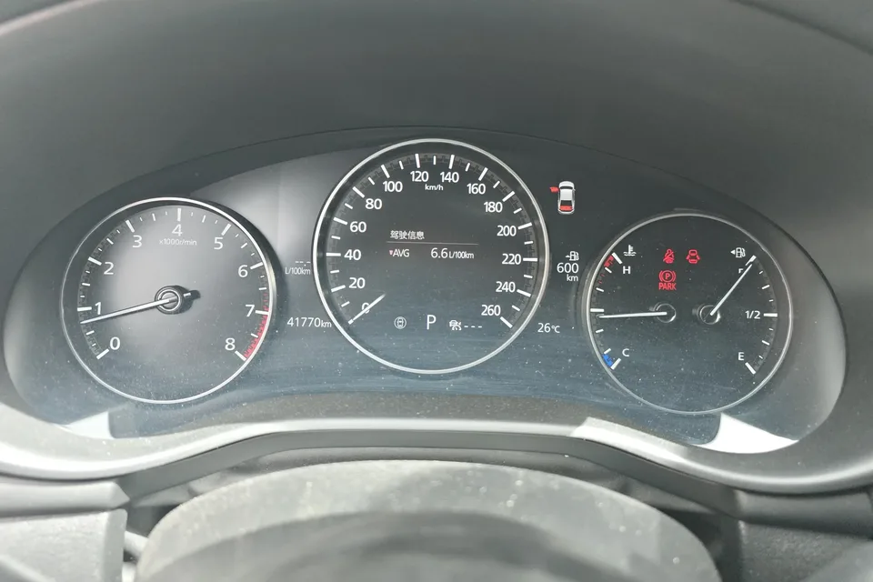 Mazda Axela Mazda3 Angkesela 2023 2.0L Automatic Quality Edition 2024 — thumbnail 4