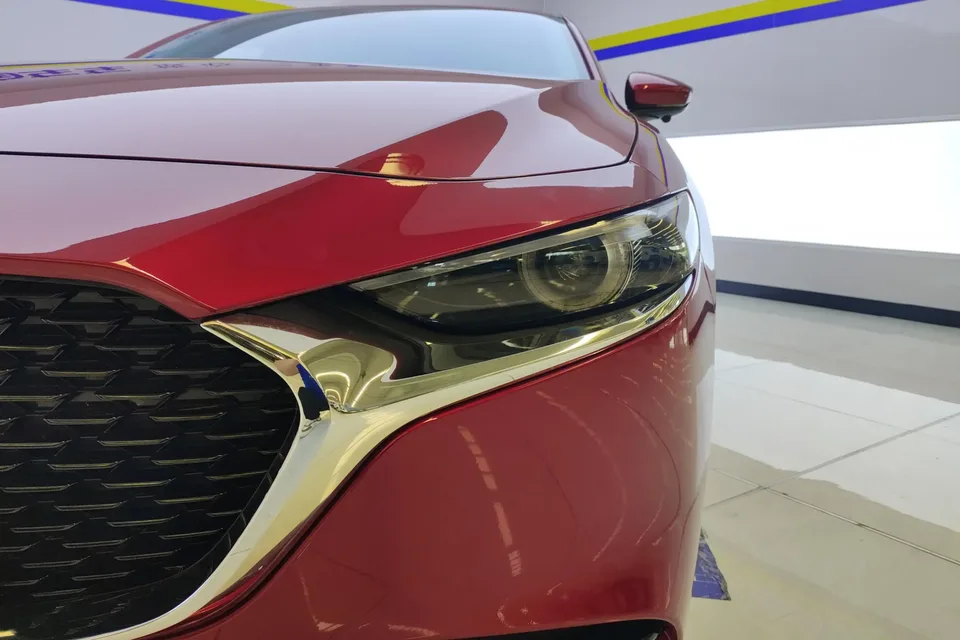 Mazda Axela Mazda3 Angkesela 2023 2.0L Automatic Premium Edition 2025 — thumbnail 2
