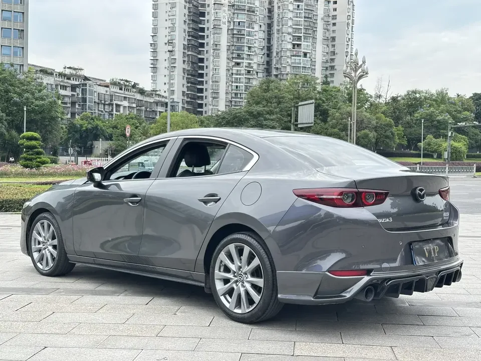 Mazda Axela Mazda3 Angkesela 2023 2.0L Automatic Quality Edition 2023 — thumbnail 4