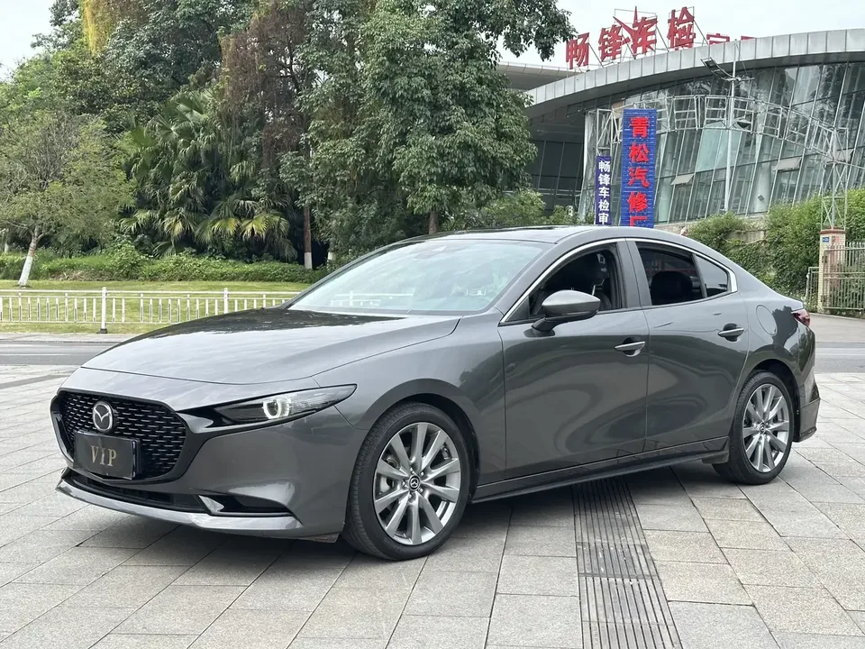 Mazda Axela Mazda3 Angkesela 2023 2.0L Automatic Quality Edition 2023 — photo 1, buy with delivery to Moscow