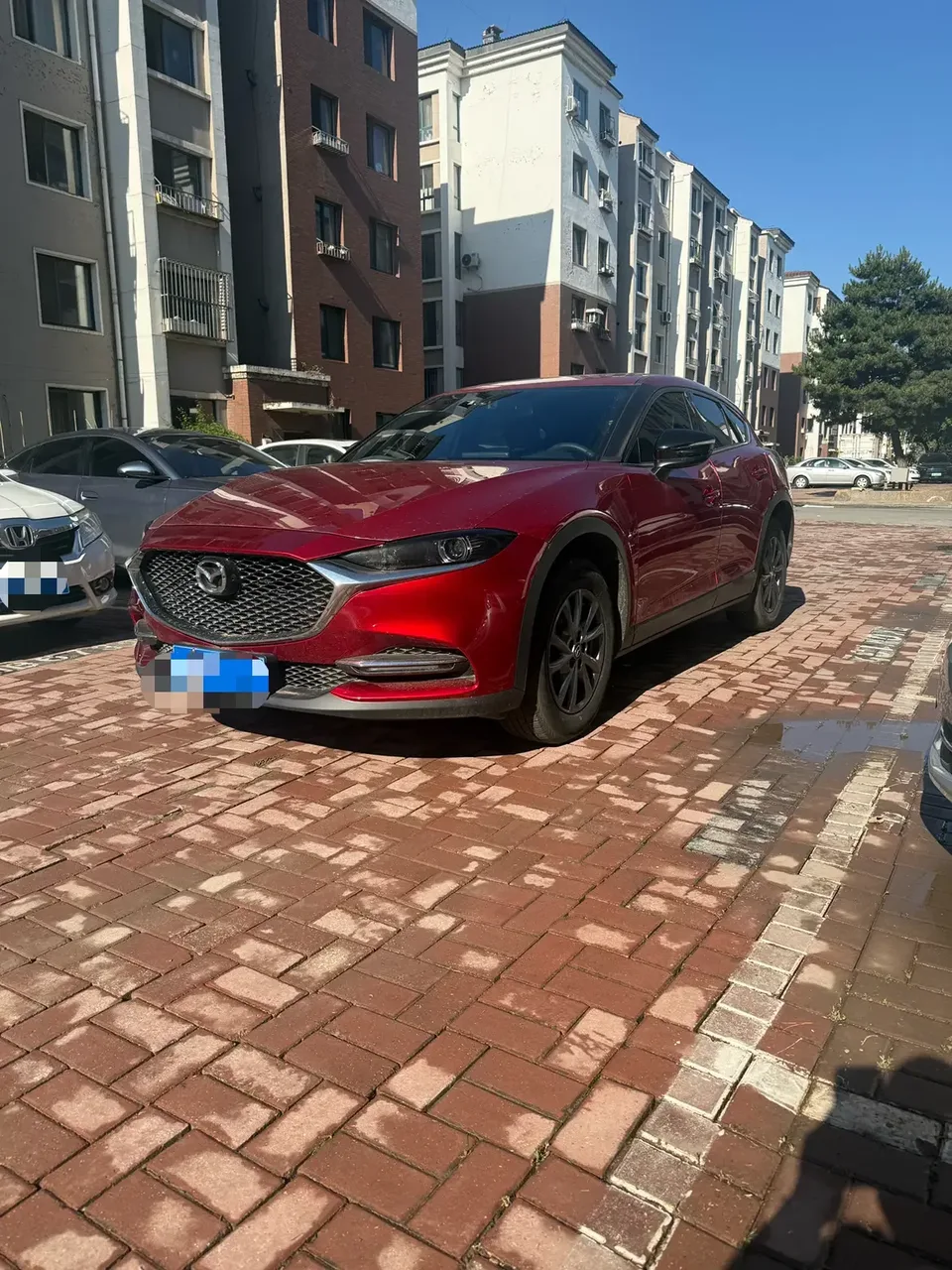 Mazda CX-4 Mazda CX-4 2021 2.0L 2WD Blue Sky Vitality Edition 2023 — photo 1, buy with delivery to Moscow