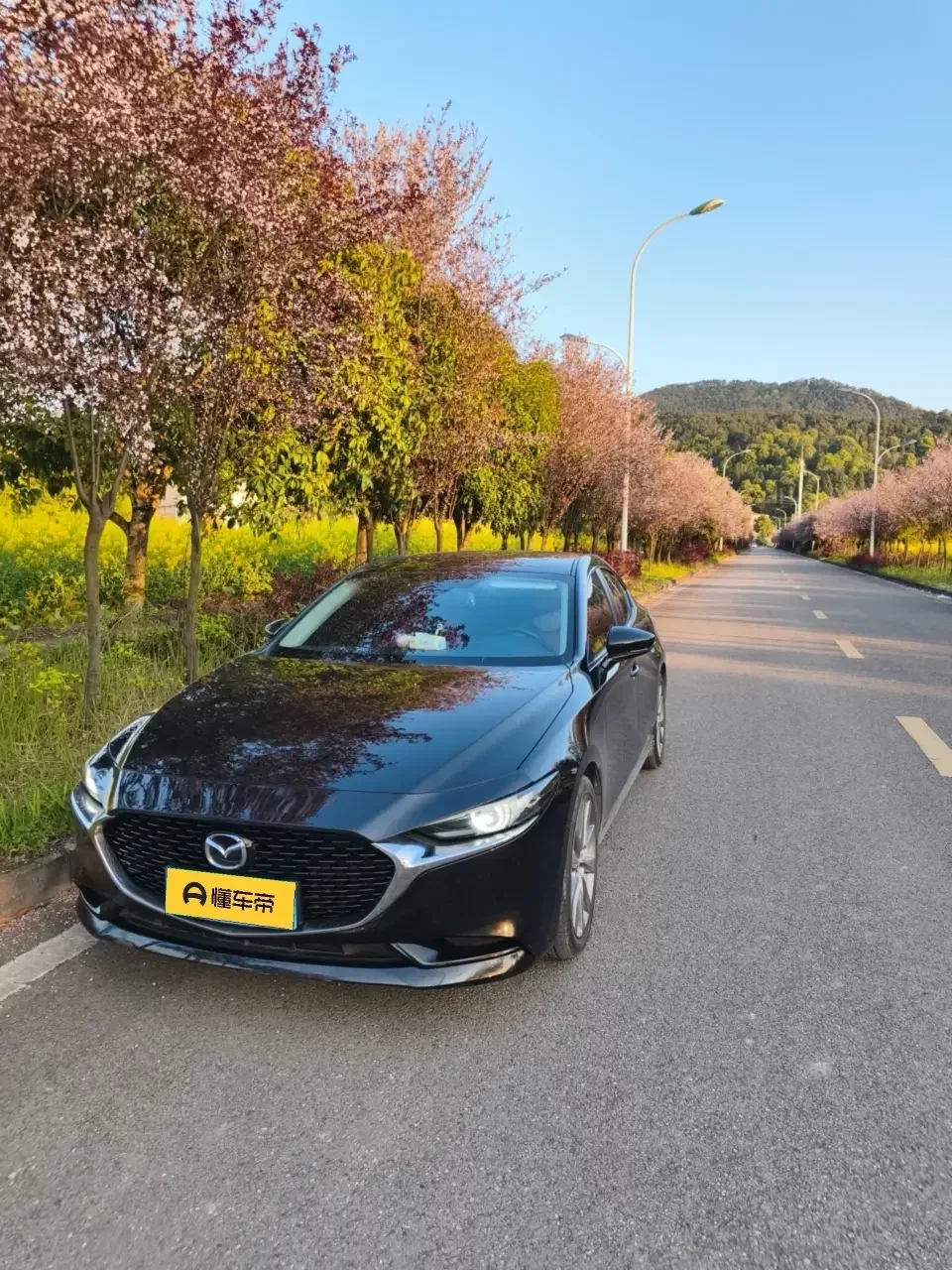 Mazda Axela Mazda3 Angkesela 2022 2.0L Automatic Premium Edition 2022 — photo 1, buy with delivery to Moscow
