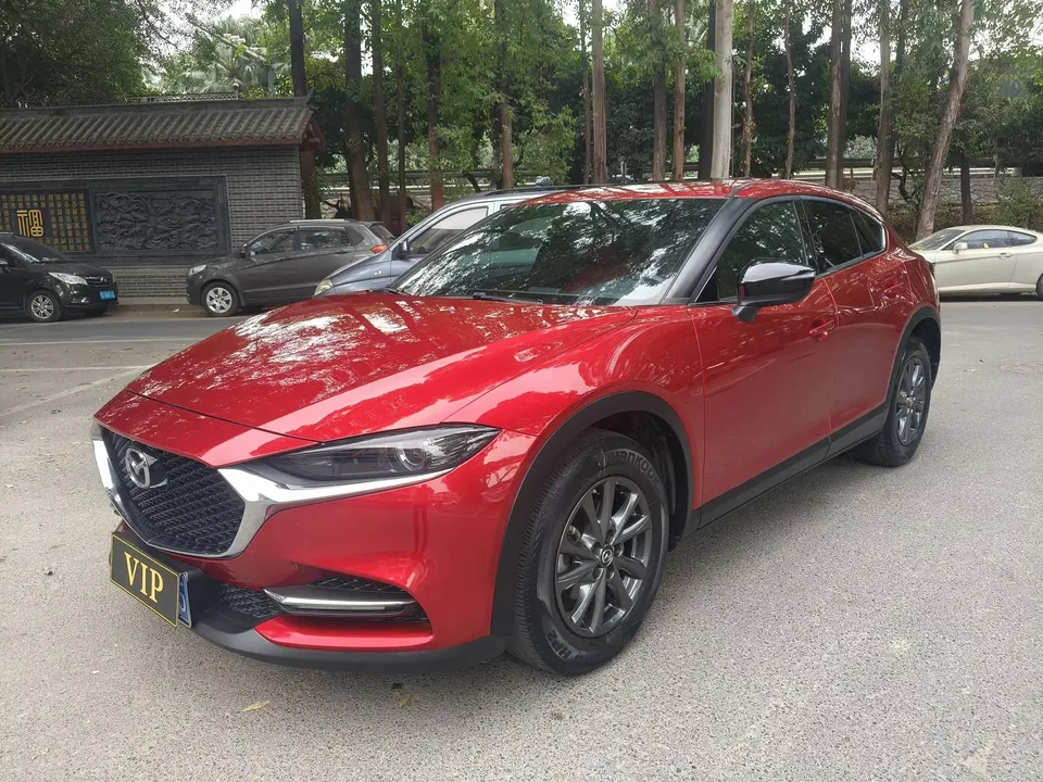 Mazda CX-4 Mazda CX-4 2020 2.0L 2WD Blue Sky Vitality Edition 2022 — photo 1, buy with delivery to Moscow
