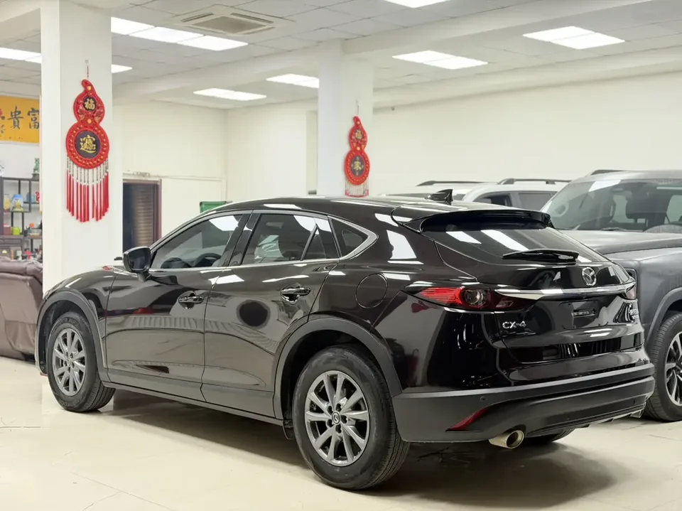 Mazda CX-4 Mazda CX-4 2021 2.0L 2WD Blue Sky Vitality Edition 2022 — thumbnail 2