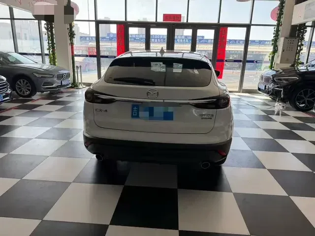 Mazda CX-4 Mazda CX-4 2021 2.0L 2WD Blue Sky Explorer Edition 2023 — thumbnail 2
