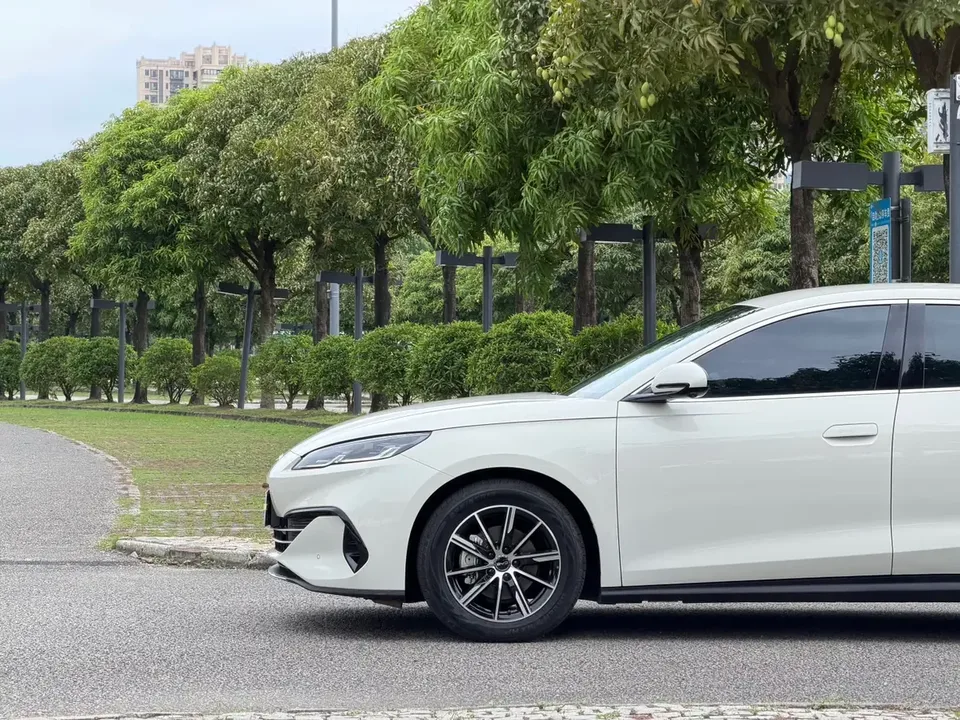 BYD Seal 06DM Seal 06DM 2024 DM-i 80KM Premium 2024 — thumbnail 3