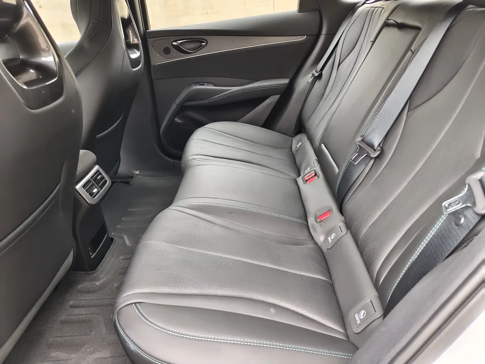 BYD Seal 06DM Seal 06DM 2025 DM-i 120KM Premium Edition 2025 — thumbnail 3
