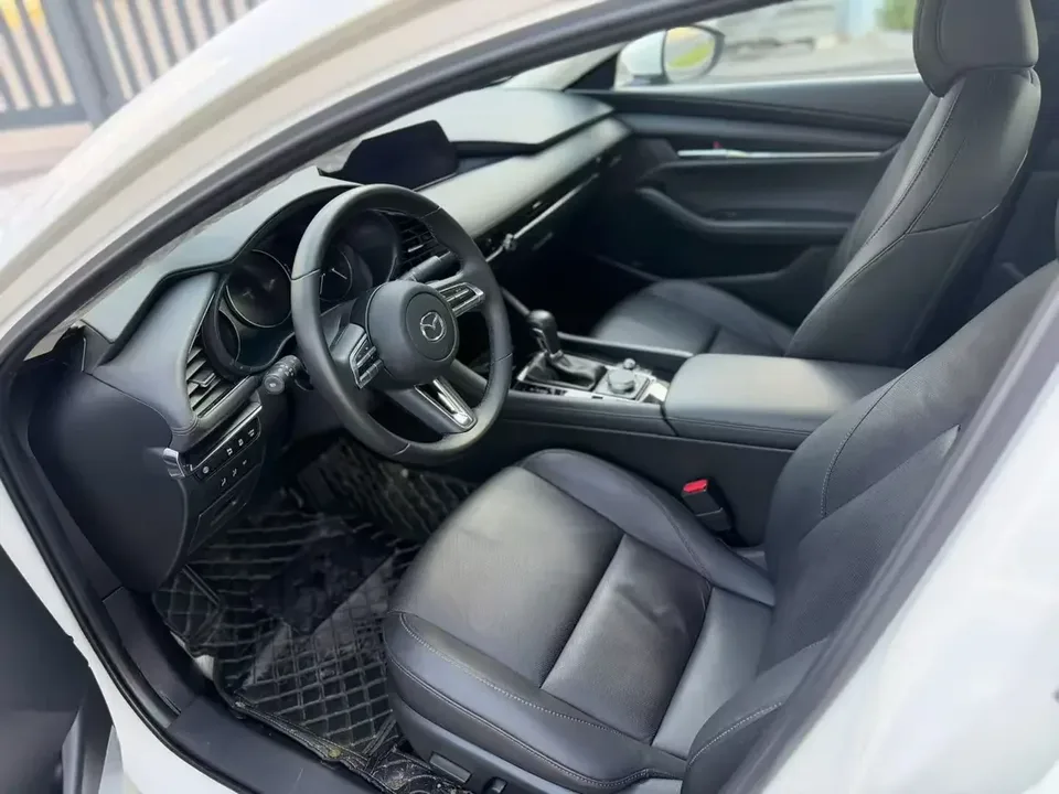 Mazda Axela Mazda3 Angkesela 2023 2.0L Automatic Quality Edition 2024 — thumbnail 5