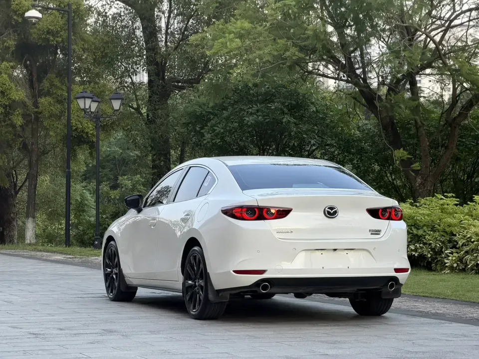 Mazda Axela Mazda3 Angkesela 2023 2.0L Automatic Quality Edition 2024 — thumbnail 4