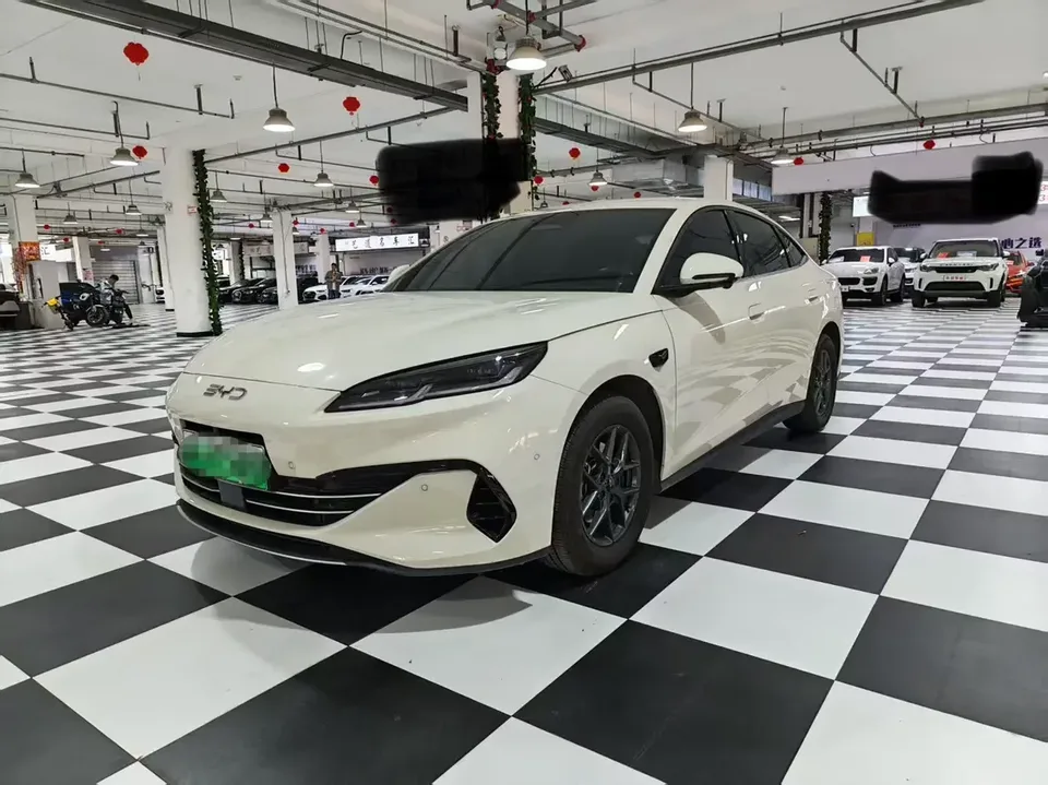 BYD Seal 06DM Seal 06DM 2025 DM-i 80KM Deluxe Smart Driving Edition 2025 — photo 1, buy with delivery to Moscow