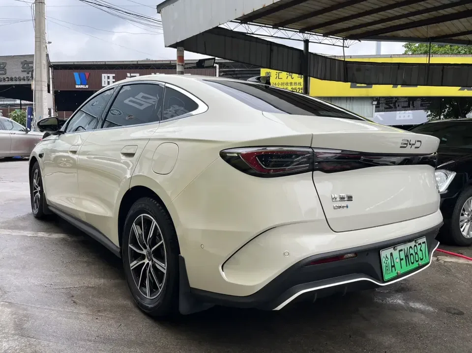 BYD Seal 06DM Seal 06DM 2025 DM-i 120KM Premium Edition 2025 — thumbnail 4