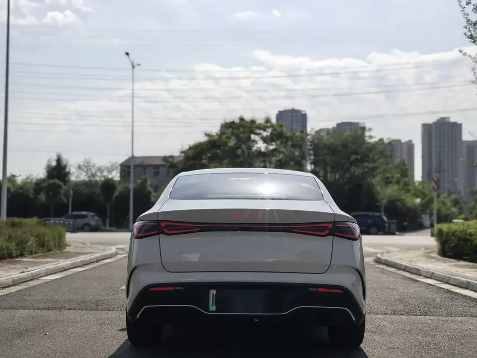 BYD Seal 06DM Seal 06DM 2024 DM-i 80KM Premium 2024 — thumbnail 2