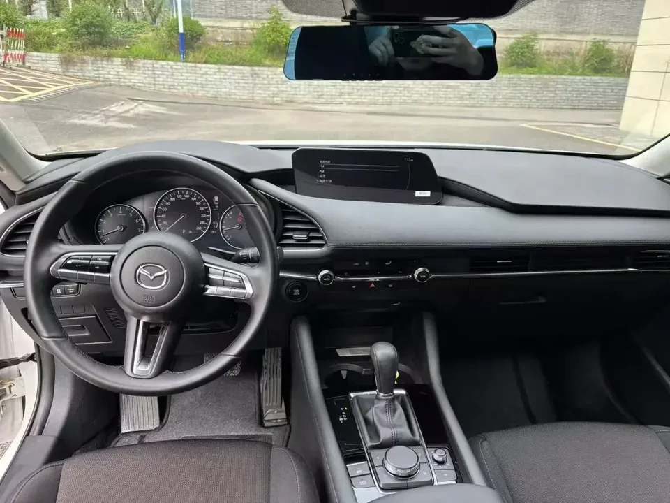 Mazda Axela Mazda3 Angkesela 2023 2.0L Automatic Quality Edition 2025 — thumbnail 5