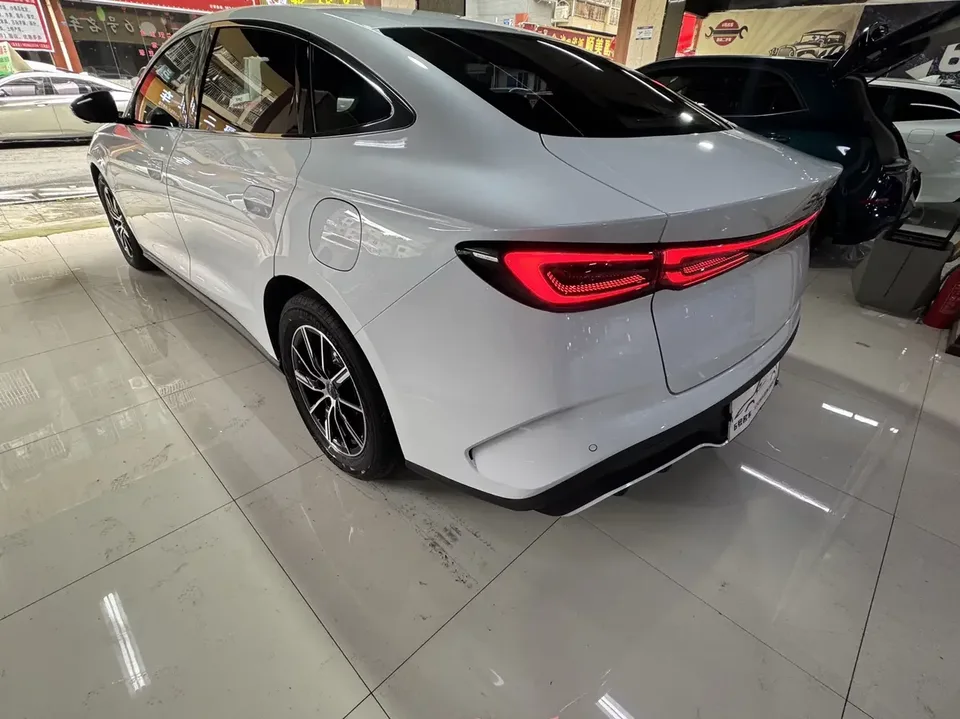 BYD Seal 06DM Seal 06DM 2024 DM-i 80KM Deluxe 2024 — thumbnail 2