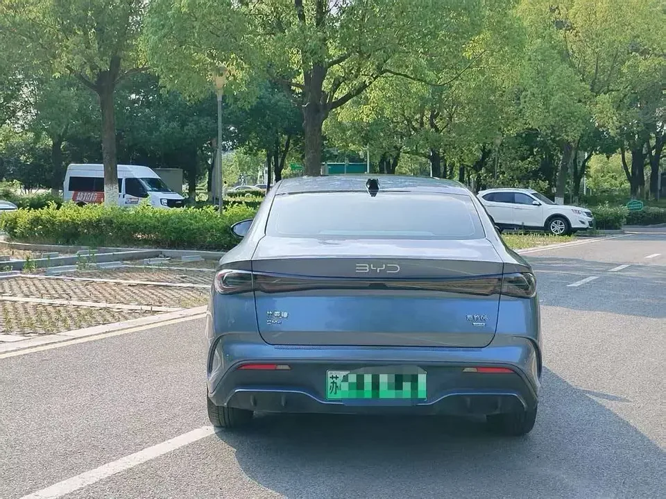 BYD Seal 06DM Seal 06DM 2025 DM-i 120KM Premium Edition 2025 — thumbnail 2