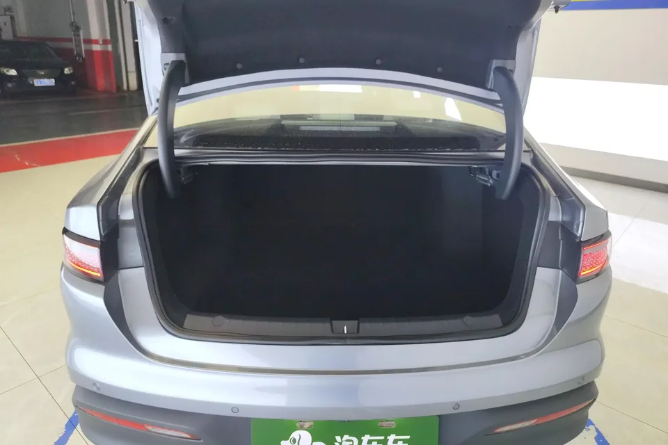 BYD Seal 05DM Seal 05DM 2025 DM-i 120KM flagship version 2025 — thumbnail 5