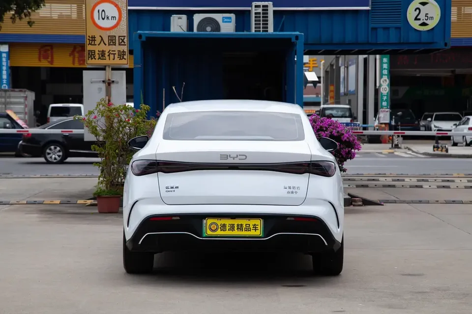 BYD Seal 06DM Seal 06DM 2024 DM-i 80KM Premium 2024 — thumbnail 2