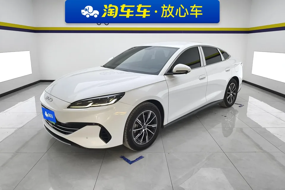 BYD Seal 06DM Seal 06DM 2024 DM-i 80KM Premium 2025 — photo 1, buy with delivery to Moscow