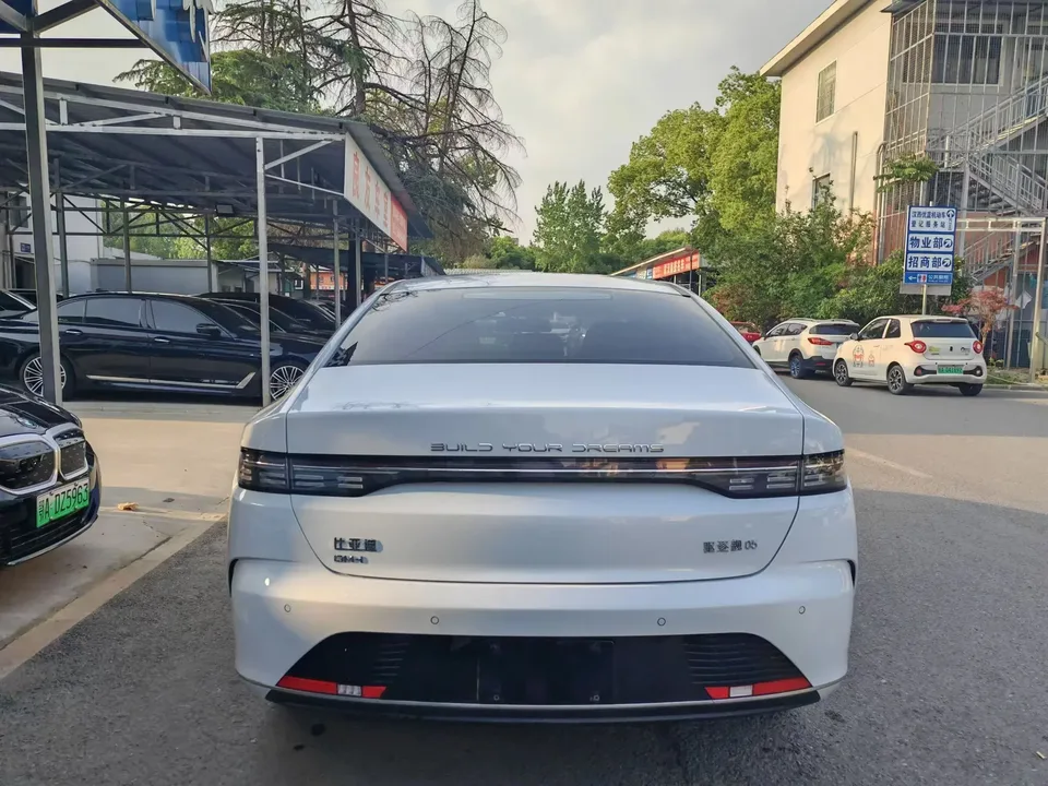 BYD Destroyer 05 Destroyer 05 2023 DM-i Champion Edition 120KM Premium 2023 — thumbnail 2