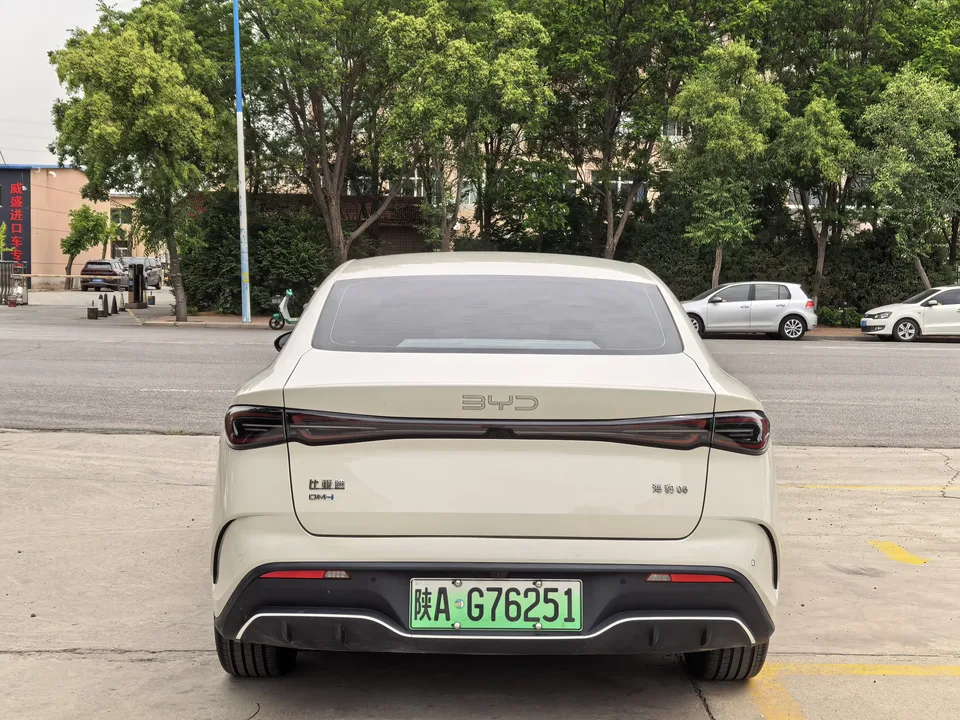BYD Seal 06DM Seal 06DM 2024 DM-i 80KM Premium 2024 — thumbnail 2