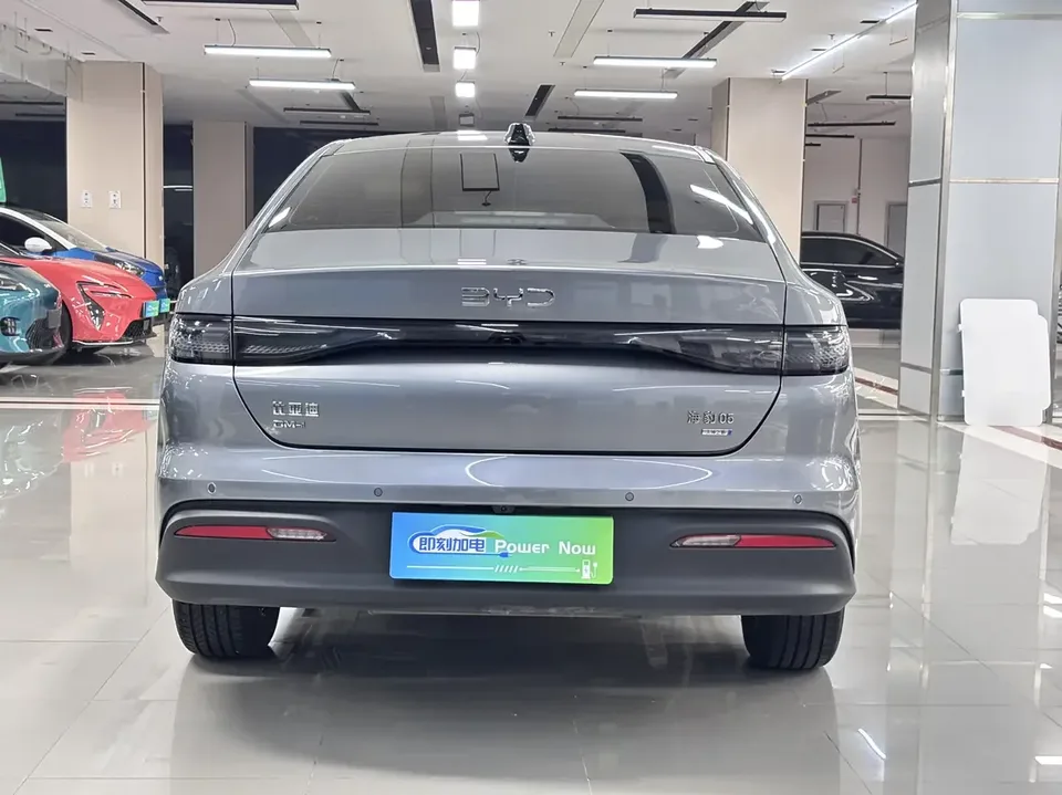 BYD Seal 05DM Seal 05DM 2025 DM-i 120KM flagship version 2025 — thumbnail 5