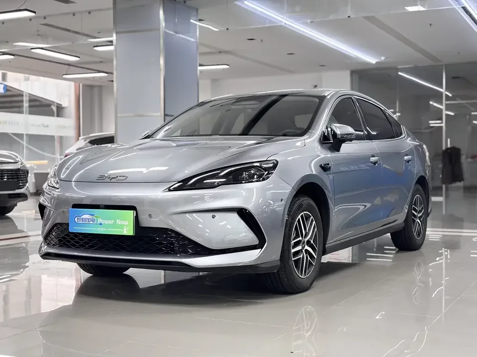 BYD Seal 05DM Seal 05DM 2025 DM-i 120KM flagship version 2025 — photo 1, buy with delivery to Moscow