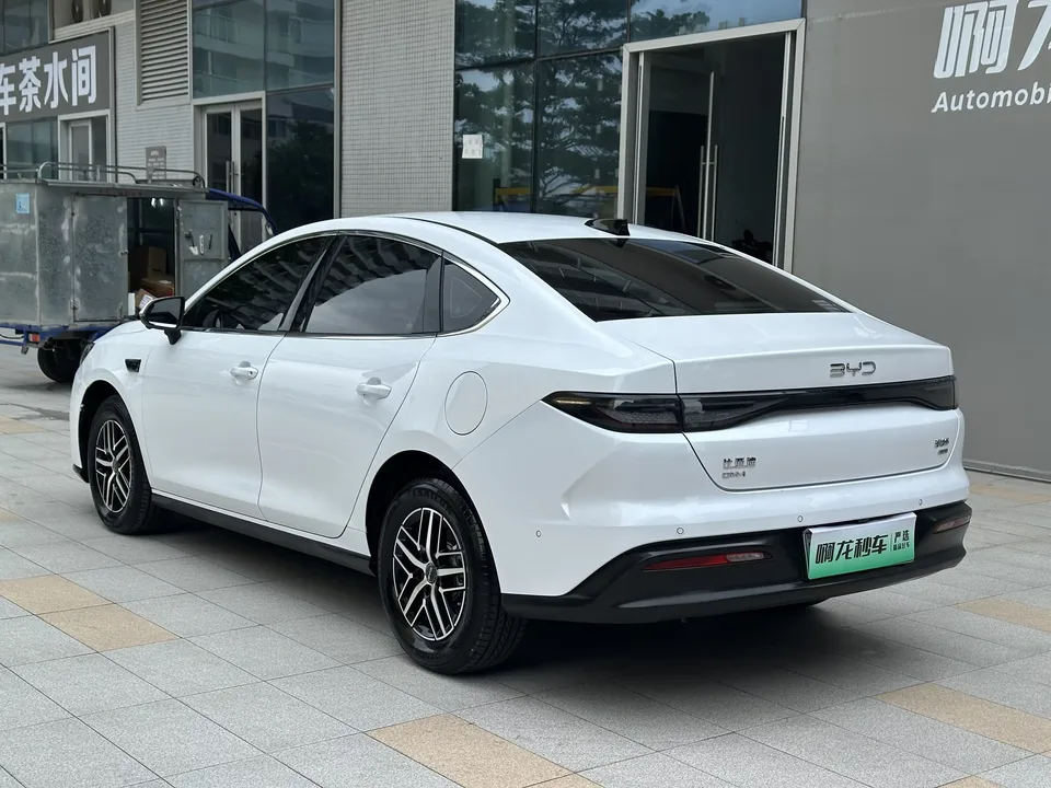 BYD Seal 05DM Seal 05DM 2025 DM-i 120KM flagship version 2025 — thumbnail 2