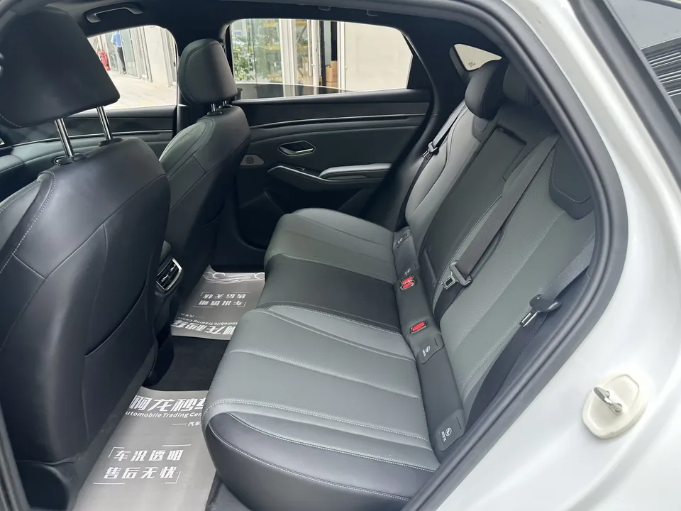 BYD Qin L DM Qin L DM 2024 DM-i 80KM Beyond 2024 — миниатюра 5