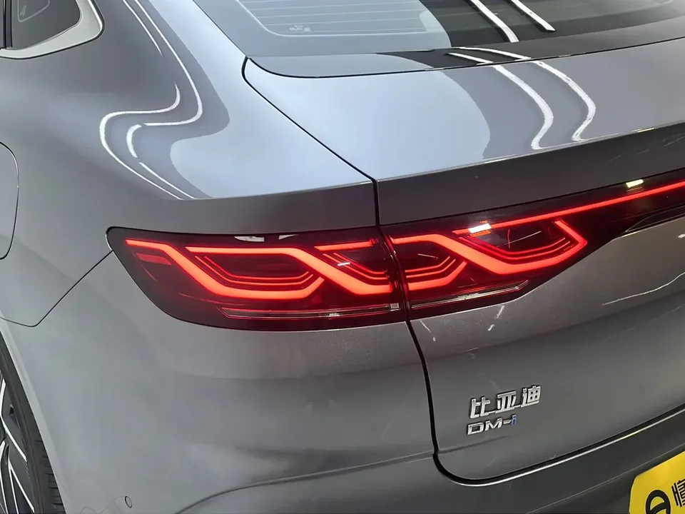 BYD Qin L DM Qin L DM 2025 Intelligent Driving Edition DM-i 120KM Leading Edition 2025 — thumbnail 4