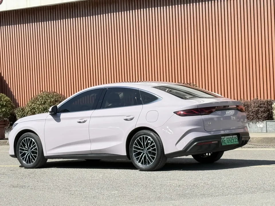 BYD Qin L DM Qin L DM 2024 DM-i 120KM Excellence 2025 — thumbnail 2