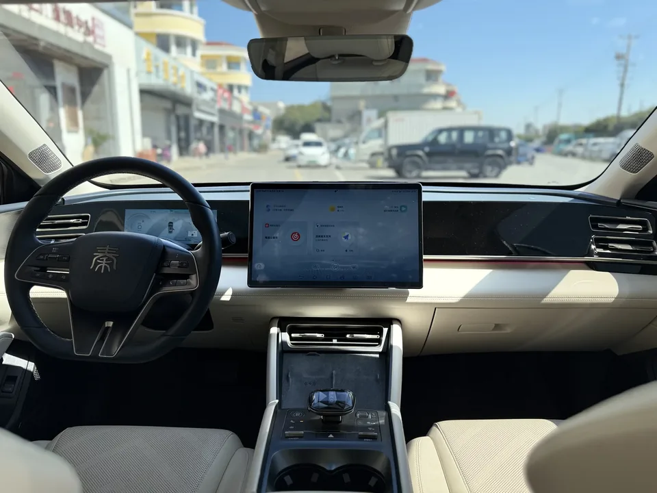 BYD Qin L DM Qin L DM 2024 DM-i 120KM Excellence 2025 — thumbnail 4