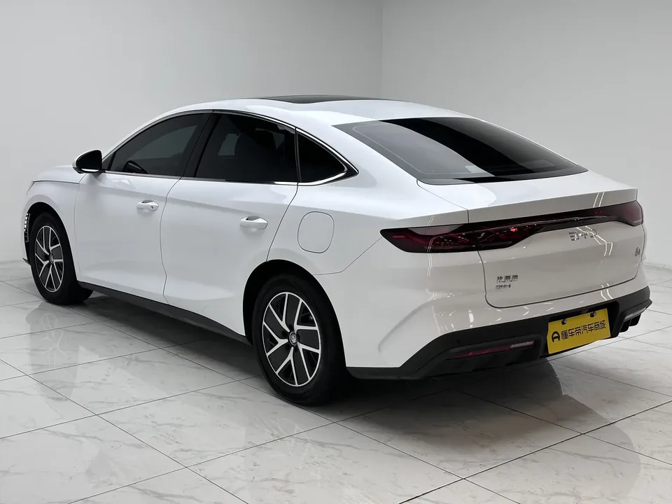 BYD Qin L DM Qin L DM 2024 DM-i 120KM Leading Type 2025 — thumbnail 2