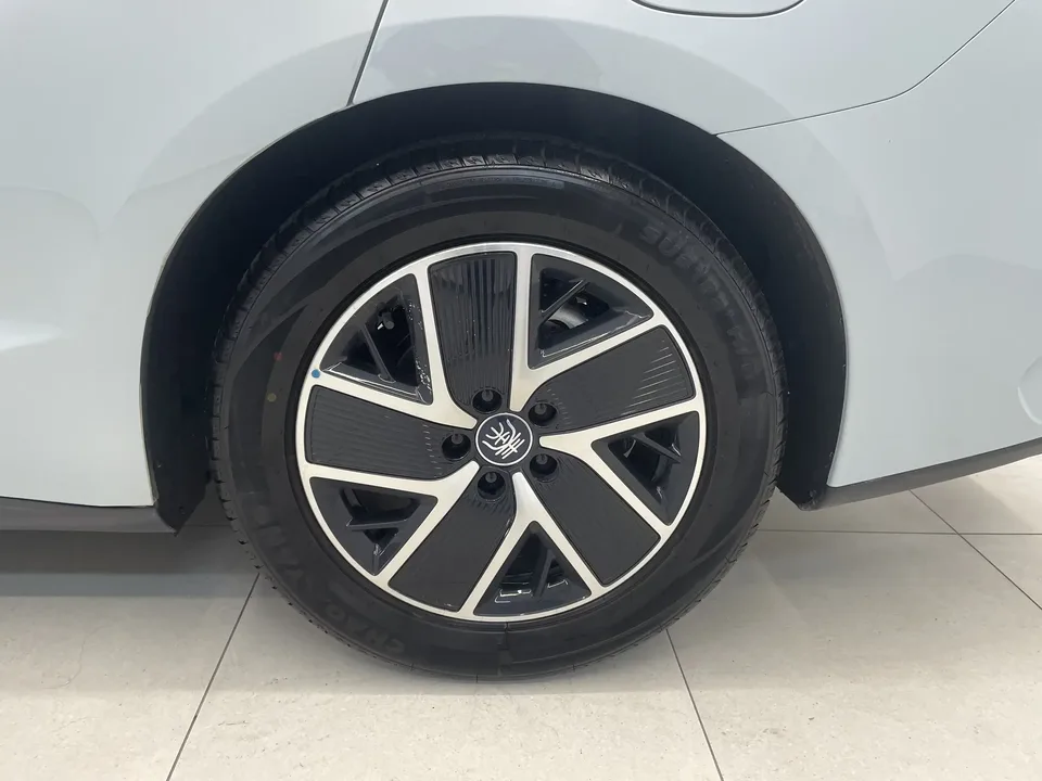 BYD Qin L DM Qin L DM 2024 DM-i 80KM Beyond 2024 — thumbnail 3